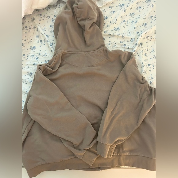 H&M basic brown zip up hoodie - Picture 2 of 4